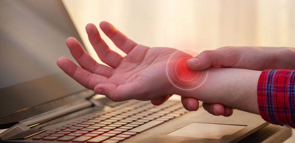 Hand and wrist injuries at work